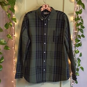Men's Staple Green Black Plaid Pigeon Pocket Button Up XL